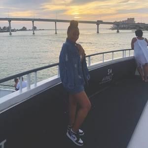 Meet your Posher, Imani